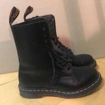 Dr. Martens, в Москве