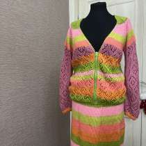 Костюм с юбкой, в Майкопе