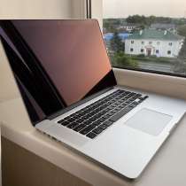 СРОЧНО оригинальный MacBook Pro 15'', в Москве
