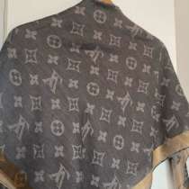 Louis Vuitton платок, в Санкт-Петербурге