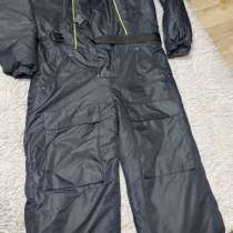 Комбинезон, в Южно-Сахалинске