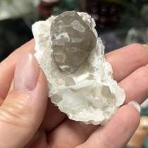 Раухтопаз, кальцит, в Новосибирске