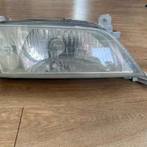 Фара 20-402R. Toyota Carina, в Находке