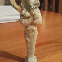 Статуэтка фараона из Египта, в Волгограде