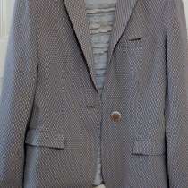 Костюм деловой из натуральной ткани размер S, в Москве