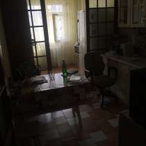 В Кропоткине по ул. Красной 3-комн. квартира 78 кв. м. 8/10, в Краснодаре