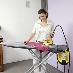 Требуется: Домработница с проживанием, в Москве