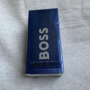 Hugo Boss, в Москве