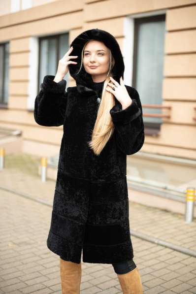 Пальто Мехофф женское 48 L черное натуральный мех в фото 3