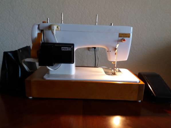 Швейная машинка в Хабаровске фото 4