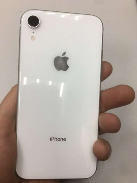 IPhone XR 64gb в Москве