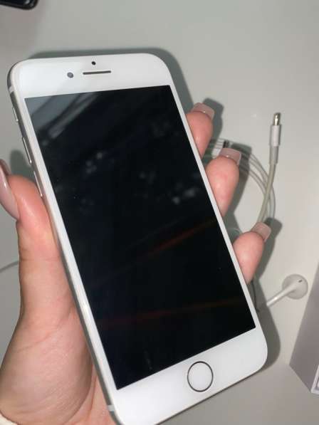 IPhone 8 64 ГБ silver (Айфон 8) в Вологде фото 4