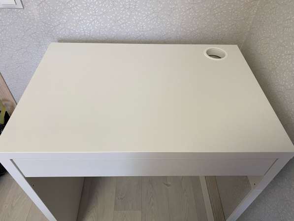 Письменный стол(Икеа) в Москве фото 4