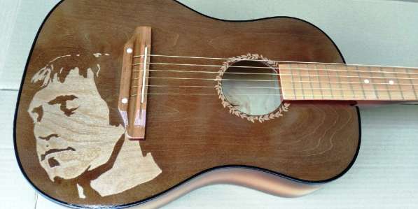 Акустическая гитара с пирографией в Ижевске фото 5