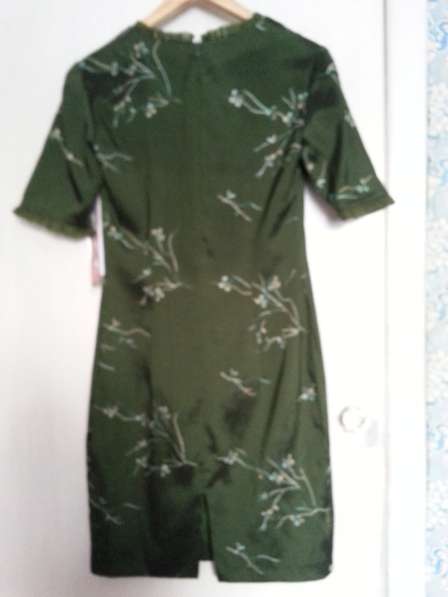 Продам элегантное платье из плотного шелка с вышивкой, для х в Ижевске фото 7
