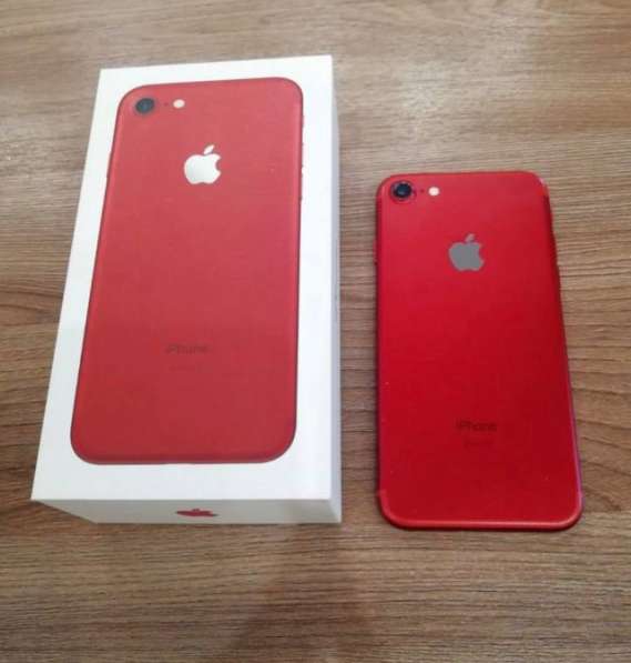IPhone 7 32 gb red в Москве