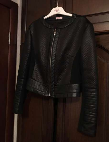 Куртка кожаная женская 44-46 размер в Москве