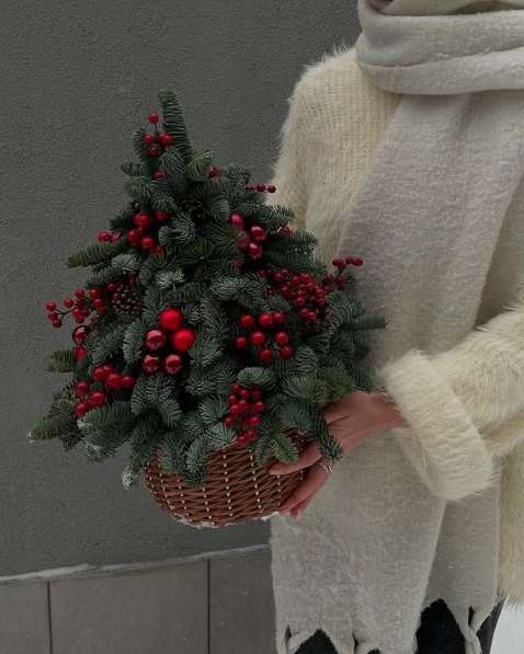 Новогодние композиции из нобилиса в Москве фото 6