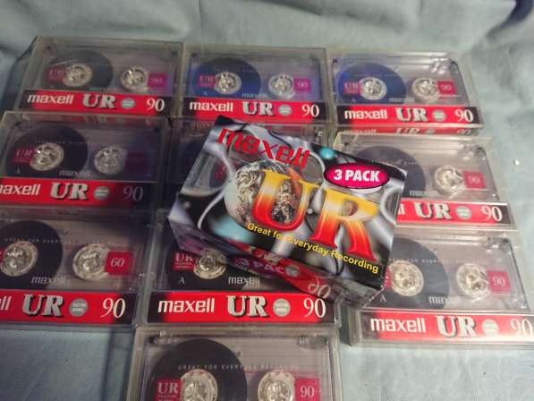 Аудиокассета maxell UR 90 Japan в Челябинске