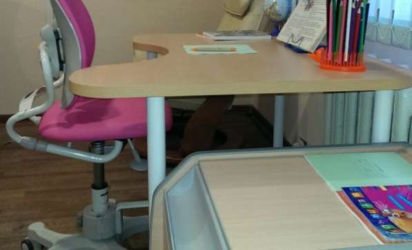 Письменный ортопедический стол для ребенка РК-900