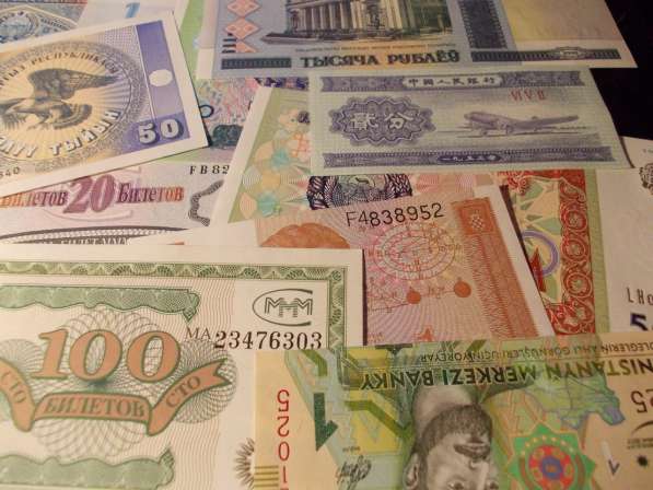 В продаже 30 иностранных новых банкнот = 1000 рублей в Самаре