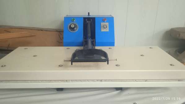 Швейная машинка промышленная в фото 3