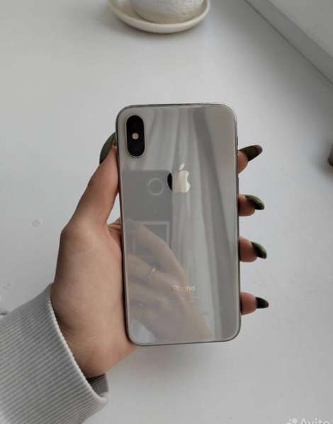 Продаю iPhone X