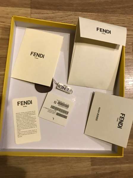 Сумка Fendi оригинал в Санкт-Петербурге фото 3