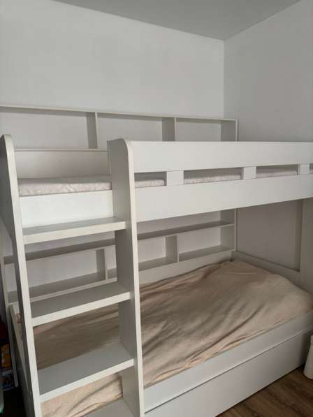 Двухъярусная детская кровать