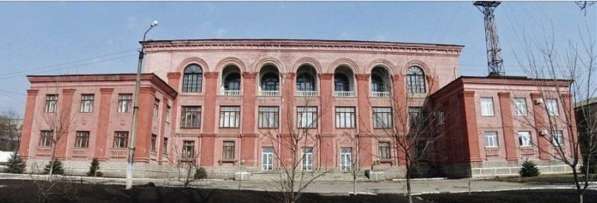 Дворец культуры 3750 м. кв, Зугрес в фото 4