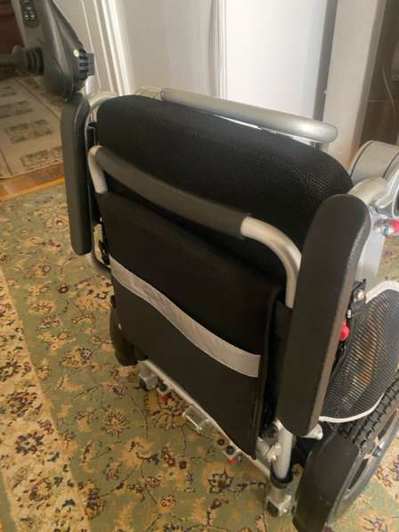 Складная инвалидная коляска с электроприводом в Ростове-на-Дону фото 4