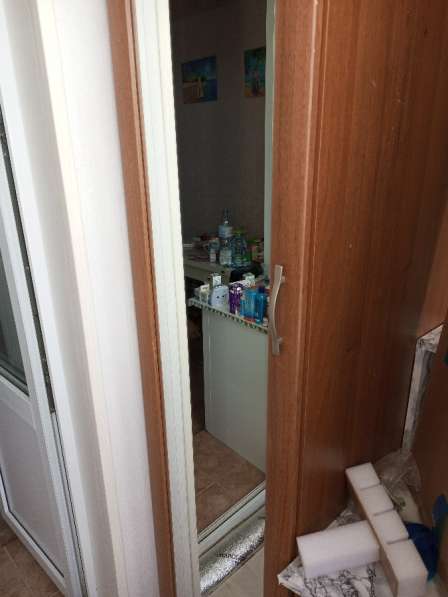 Продам шкаф с зеркалом