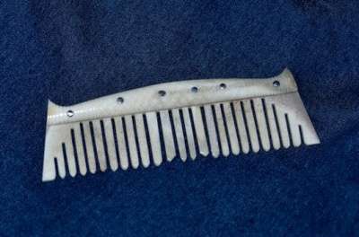 Гребень из рога лося (реконструкция)