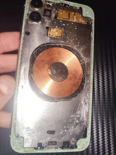 Отдам даром разбитый айфон 11 в Казани фото 4