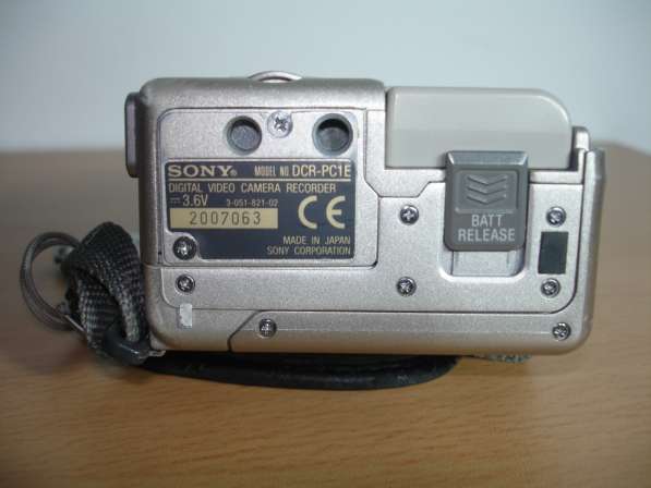 Sony DCR-PC1E в фото 7