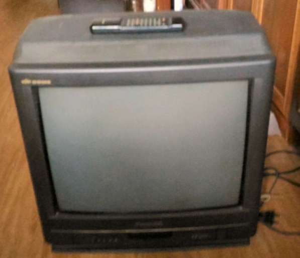 Телевизор Panasonic TC-21L3R диагональ 53 см с пультом