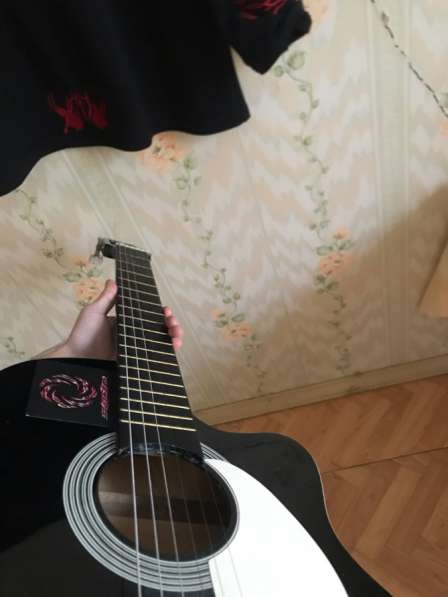 Акустическая гитара в Пушкино