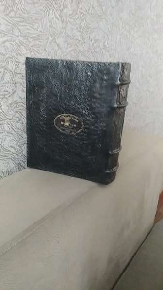 Книга-шкатулка, старинный фолиант в фото 9