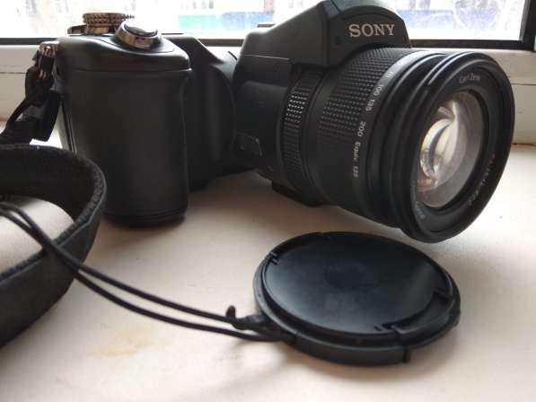 Фотоаппарат CONY DSC-F828