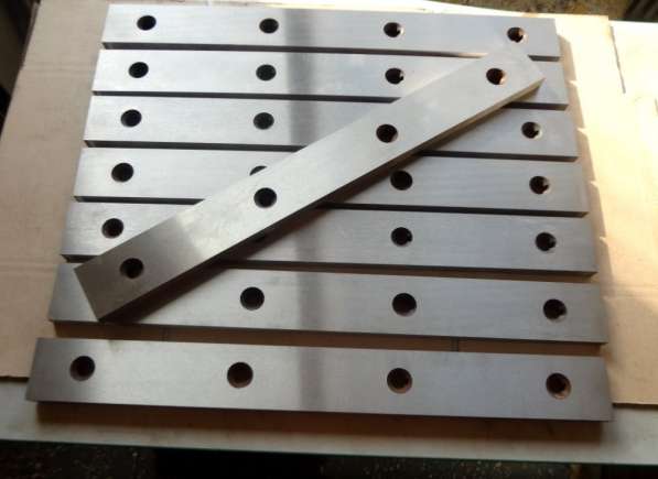 Ножи для ножниц гильотинных 670 60 25 от завода производите