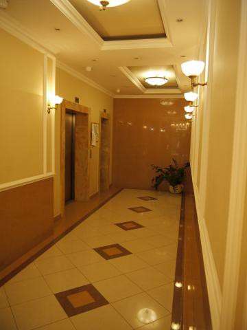 Продам четырехкомнатную квартиру в Москве. Этаж 3. Дом монолитный. Есть балкон. в Москве фото 4
