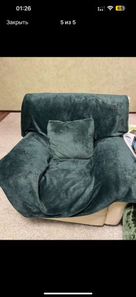 Кожаные диван и 2 кресла. Диван раскладной в Москве