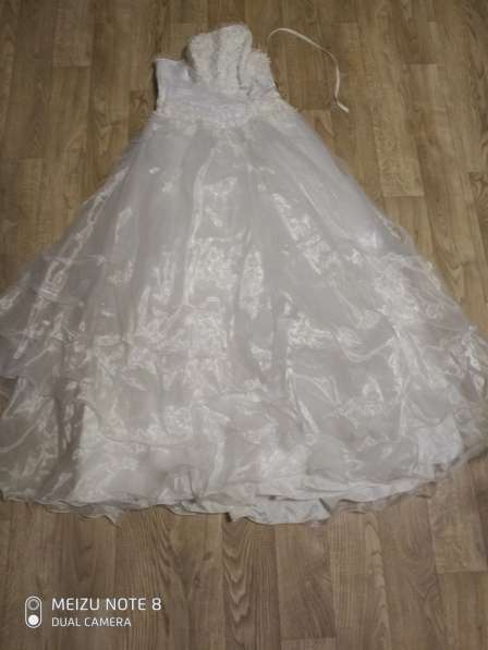 Свадебное платье на шнуровке Размер 46-48