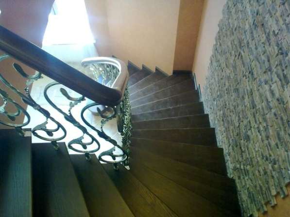 Изготовление лестниц из массива, дуб, ясень, лиственница в Владимире