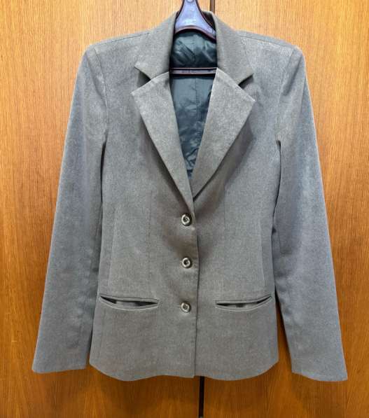 Женский пиджак 42 в Москве фото 3