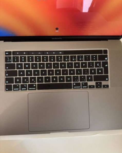 MacBook Pro 16" — мощный и в отличном состоянии в Москве фото 4