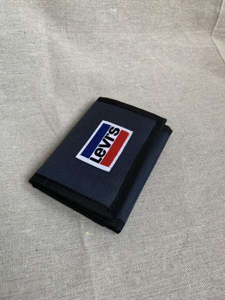 Кошелёк Levi's