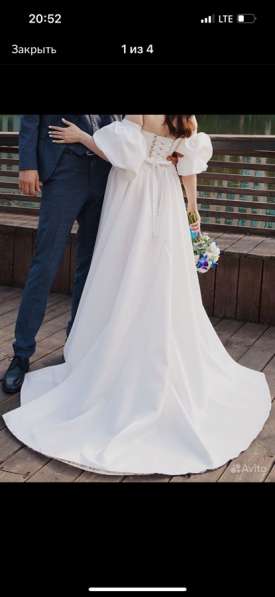 Свадебное платье со шлейфом и съемными рукавами