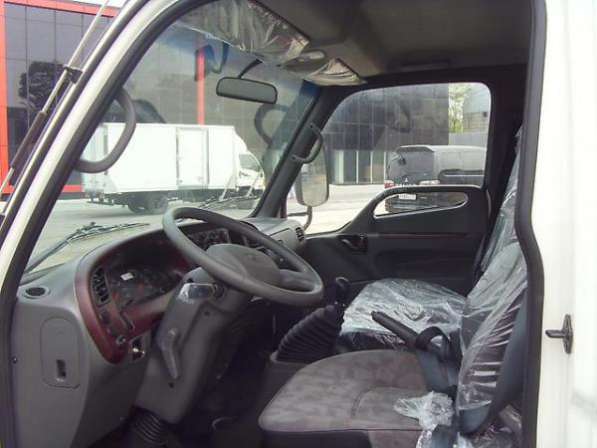 Hyundai HD 78 (E-Mighty) Изотермический фургон в Владивостоке фото 4