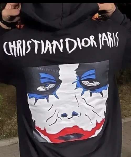 ХУДИ Cristian Dior в Москве